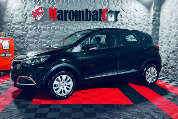 Renault Captur 2016 - 11990 EUR, 114588 km - AUTO.MOTO.pt - 114588km - foto 8 de 38