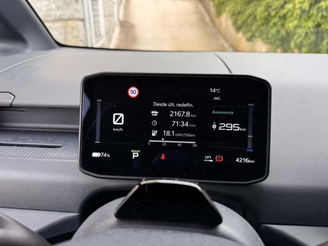 2026 - 36500 EUR, 4216 km - AUTO.MOTO.pt - 4216km - foto 10 de 23