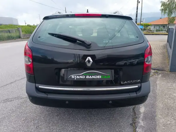 Renault Laguna 2007 - 3500 EUR, 230000 km - AUTO.MOTO.pt - 230000km - foto 7 de 23