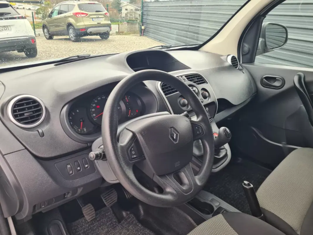 Renault KANGOO 1.5 BLUE DCI 3LUG EDITION ONE 2018 - 11490 EUR, 159000 km - AUTO.MOTO.pt - 159000km - foto 9 de 12