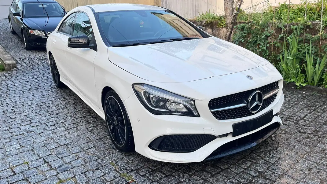 Mercedes-Benz CLA 180 2018 - 18990 EUR, 170000 km - AUTO.MOTO.pt - 170000km - foto 2 de 10
