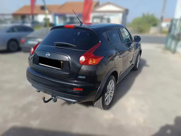 Nissan Juke 2011 - 7999 EUR, 249000 km - AUTO.MOTO.pt - 249000km - foto 3 de 11