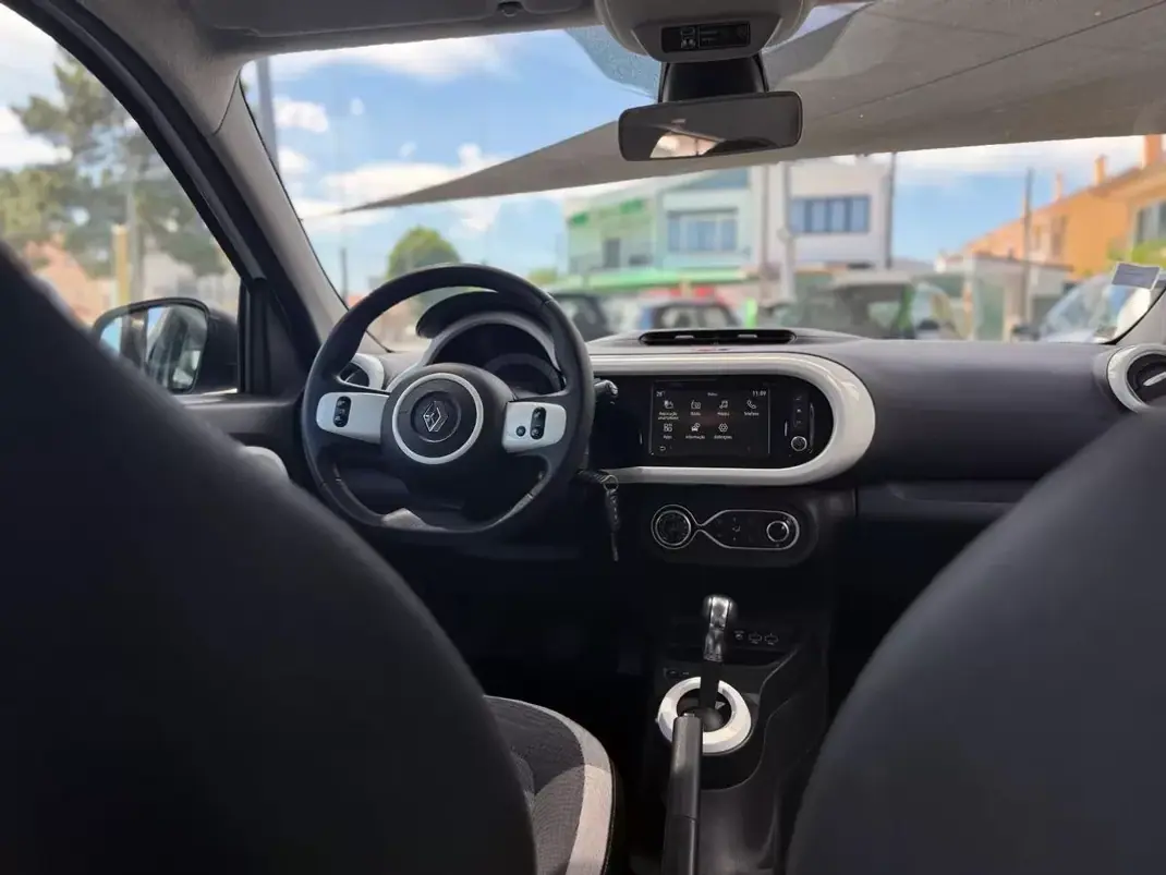 Renault Twingo 2021 - 13900 EUR, 48785 km - AUTO.MOTO.pt - 48785km - foto 3 de 22