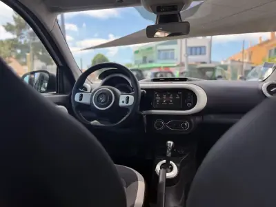 Renault Twingo 2021 - 13900 EUR, 48785 km - AUTO.MOTO.pt - 48785km - foto 3 de 22