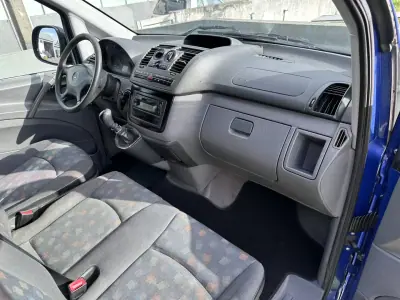 Mercedes-Benz VITO 111 CDI -LONGA 2005 - 6250 EUR, 400000 km - AUTO.MOTO.pt - 400000km - foto 23 de 25