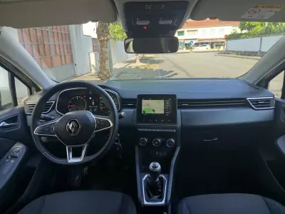 Renault Clio 2020 - 12990 EUR, 40700 km - 40700km - foto 14 de 17
