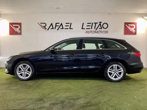 Audi A4 Avant 2022 - 22350 EUR, 172000 km - AUTO.MOTO.pt - 172000km - foto 10 de 36