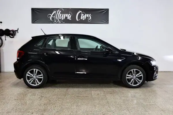 Volkswagen Polo 2018 - 15900 EUR, 130000 km - AUTO.MOTO.pt - 130000km - foto 16 de 20
