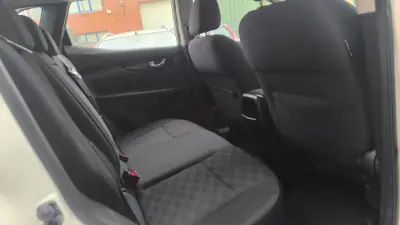 Nissan Qashqai 2015 - 11500 EUR, 190000 km - AUTO.MOTO.pt - 190000km - foto 4 de 21