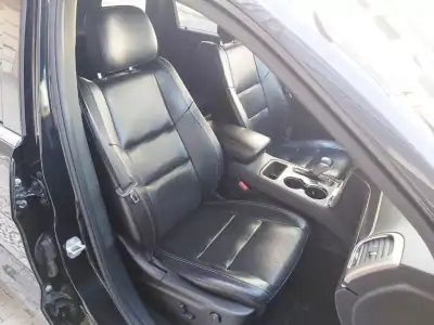 Jeep Grand Cherokee 2016 - 34950 EUR, 135350 km - AUTO.MOTO.pt - 135350km - foto 28 de 60