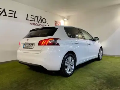 Peugeot 308 2018 - 9500 EUR, 137000 km - foto 6 de 27