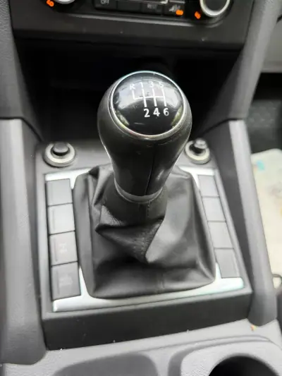 Volkswagen Amarok 2011 - 19750 EUR, 75000 km - AUTO.MOTO.pt - 75000km - foto 9 de 9