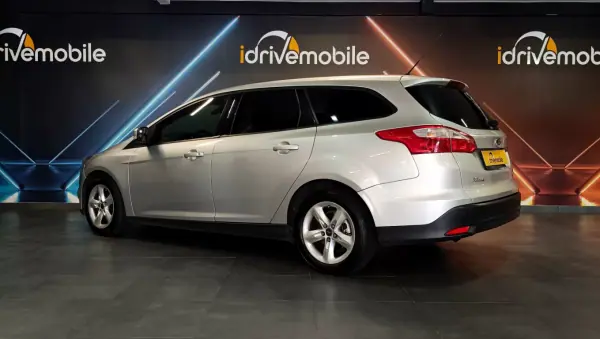 Ford Focus SW 2012 - 7000 EUR, 219147 km - AUTO.MOTO.pt - 219147km - foto 2 de 40