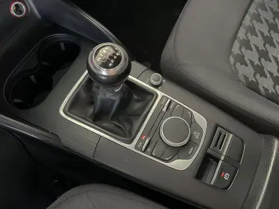 Audi A3 Sportback 2016 - 11900 EUR, 235294 km - AUTO.MOTO.pt - 235294km - foto 13 de 22