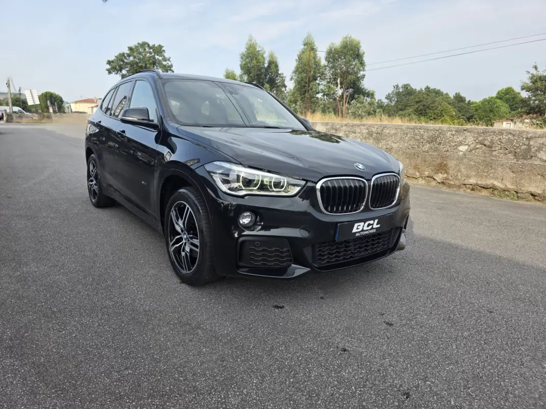 BMW X1 2018 - 25990 EUR, 158000 km - AUTO.MOTO.pt - 158000km - foto 1 de 49