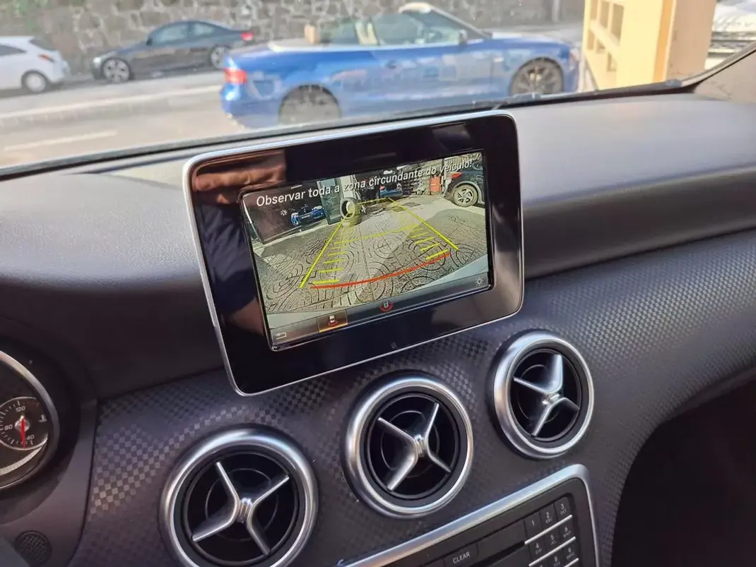 Mercedes-Benz A 180 2017 - 16900 EUR, 125000 km - AUTO.MOTO.pt - 125000km - foto 28 de 31