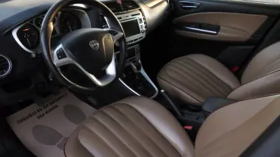 Lancia Delta 2009 - 8800 EUR, 166000 km - 166000km - foto 5 de 10