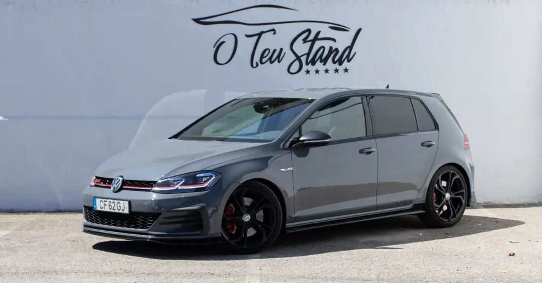 Volkswagen Golf 2019 - 27999 EUR, 121000 km - AUTO.MOTO.pt - 121000km - foto 1 de 40