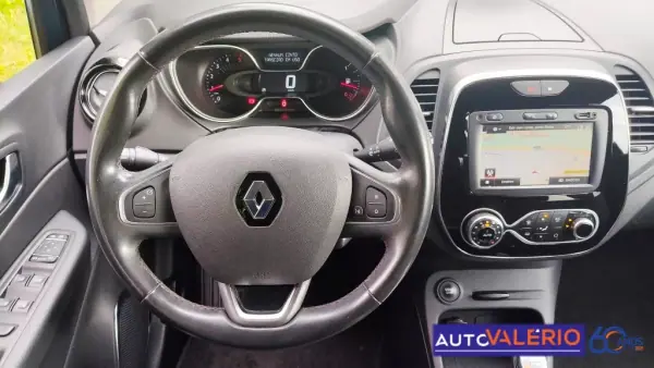 Renault Captur 2019 - 17950 EUR, 35775 km - AUTO.MOTO.pt - 35775km - foto 14 de 34