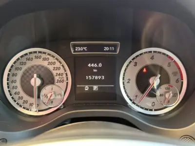 Mercedes-Benz A 200 2013 - 15450 EUR, 157893 km - AUTO.MOTO.pt - 157893km - foto 13 de 17