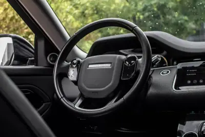 Land Rover Range Rover Evoque 2020 - 39900 EUR, 84922 km - AUTO.MOTO.pt - 84922km - foto 37 de 56