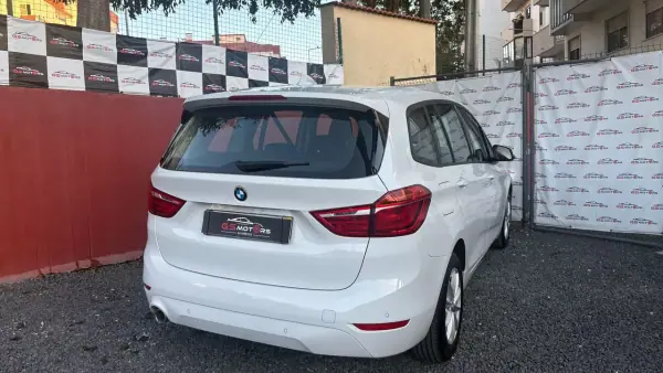 BMW 216 Gran Tourer 2019 - 14900 EUR, 99700 km - AUTO.MOTO.pt - 99700km - foto 5 de 12