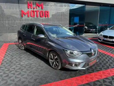 Renault Mégane Sport Tourer 2019 - 15500 EUR, 156000 km - AUTO.MOTO.pt - 156000km - foto 2 de 14