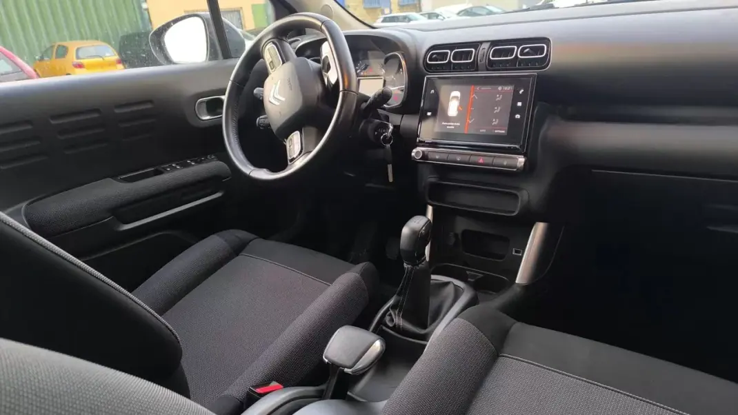 Citroën C3 Aircross 2018 - 10500 EUR, 102000 km - AUTO.MOTO.pt - 102000km - foto 11 de 19