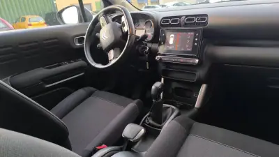 Citroën C3 Aircross 2018 - 10500 EUR, 102000 km - AUTO.MOTO.pt - 102000km - foto 11 de 19