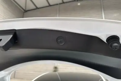 Tesla Model 3 2021 - 25950 EUR, 64509 km - AUTO.MOTO.pt - 64509km - foto 49 de 50