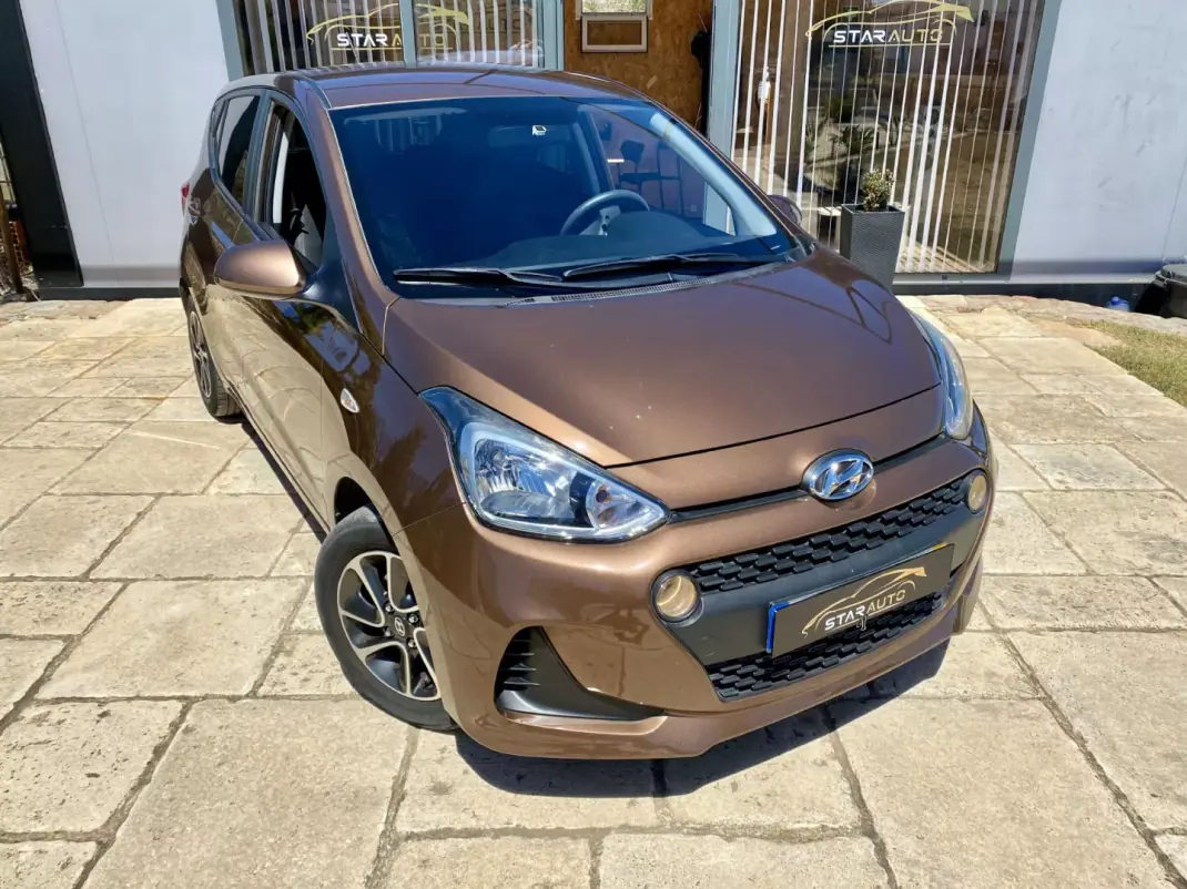 Hyundai i10 2017 - 7990 EUR, 142684 km - AUTO.MOTO.pt - 142684km - foto 1 de 7