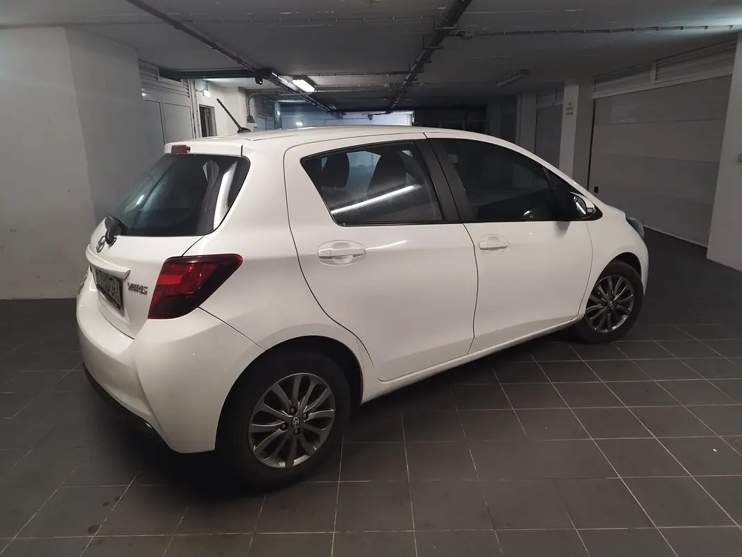 Toyota Yaris 2016 - 10500 EUR, 116000 km - 116000km - foto 11 de 11