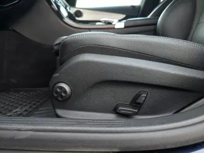 Mercedes-Benz C 220 2020 - 29750 EUR, 96900 km - AUTO.MOTO.pt - 96900km - foto 28 de 36