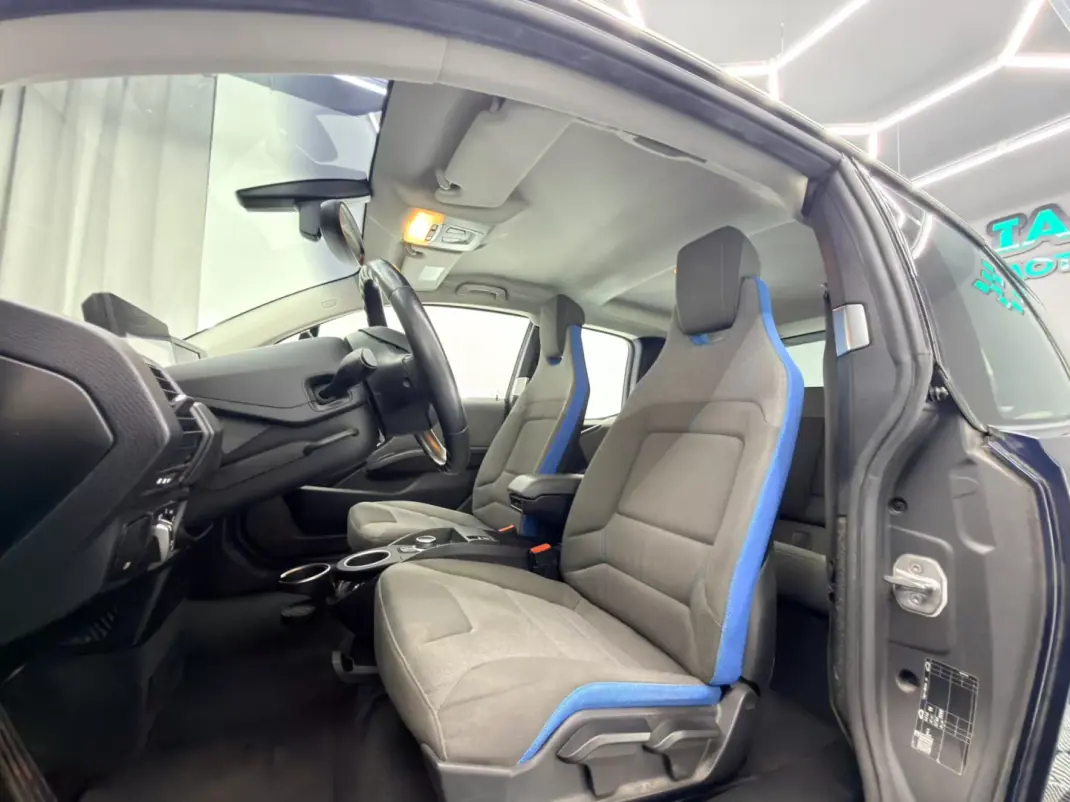 BMW i3 2019 - 17250 EUR, 62700 km - 62700km - foto 15 de 19