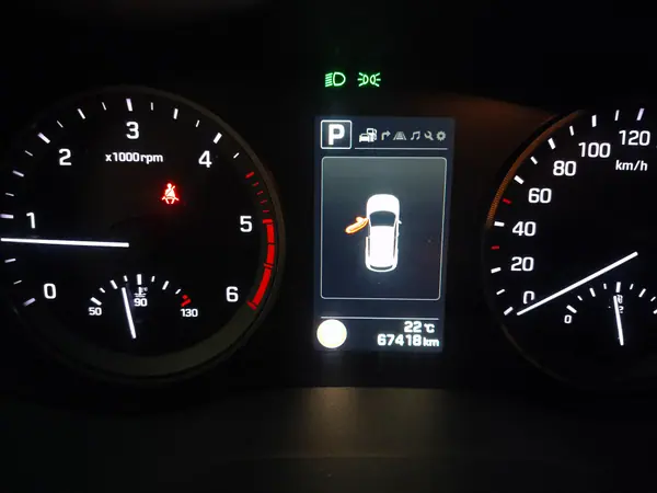 Hyundai Tucson 2016 - 18500 EUR, 68750 km - AUTO.MOTO.pt - 68750km - foto 7 de 11