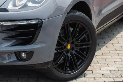 Porsche Macan 2015 - 43900 EUR, 152799 km - AUTO.MOTO.pt - 152799km - foto 4 de 27