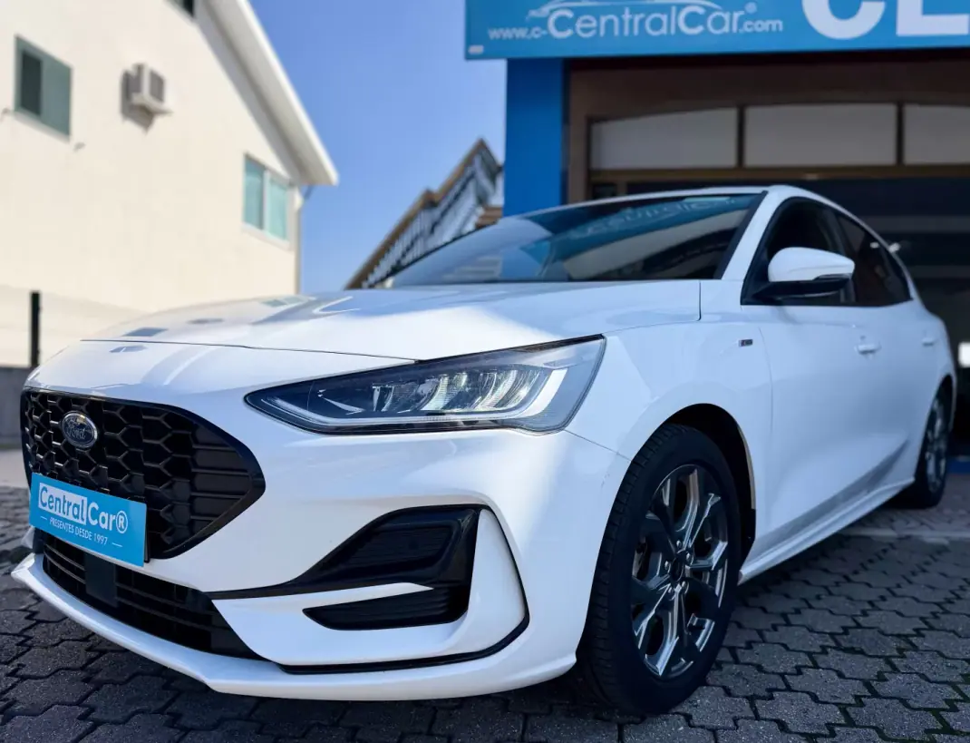 Ford Focus C-Max 2024 - 17950 EUR, 49000 km - 49000km - foto 5 de 26