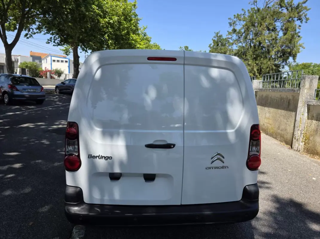 Citroën 2017 - 8990 EUR, 224125 km - AUTO.MOTO.pt - 224125km - foto 7 de 13