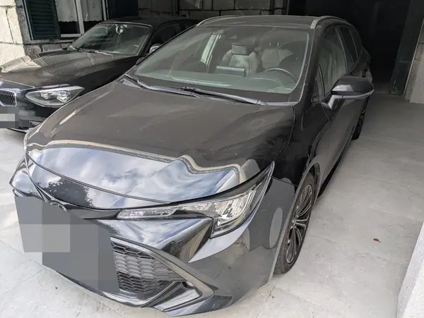 Toyota Corolla 2019 — photo 2 of 4