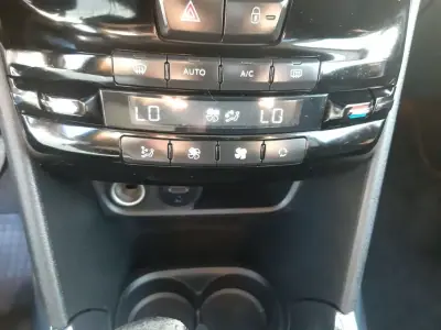 Peugeot 2008 2014 - 11400 EUR, 248900 km - AUTO.MOTO.pt - 248900km - foto 21 de 39