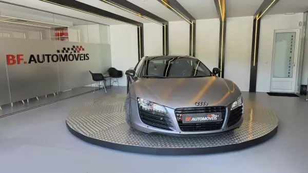 Audi R8 Coupé 2008 - 69500 EUR, 124927 km - AUTO.MOTO.pt - 124927km - foto 10 de 53