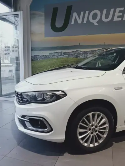 Fiat Tipo Station Wagon 2021 - 11490 EUR, 139989 km - AUTO.MOTO.pt - 139989km - foto 11 de 29