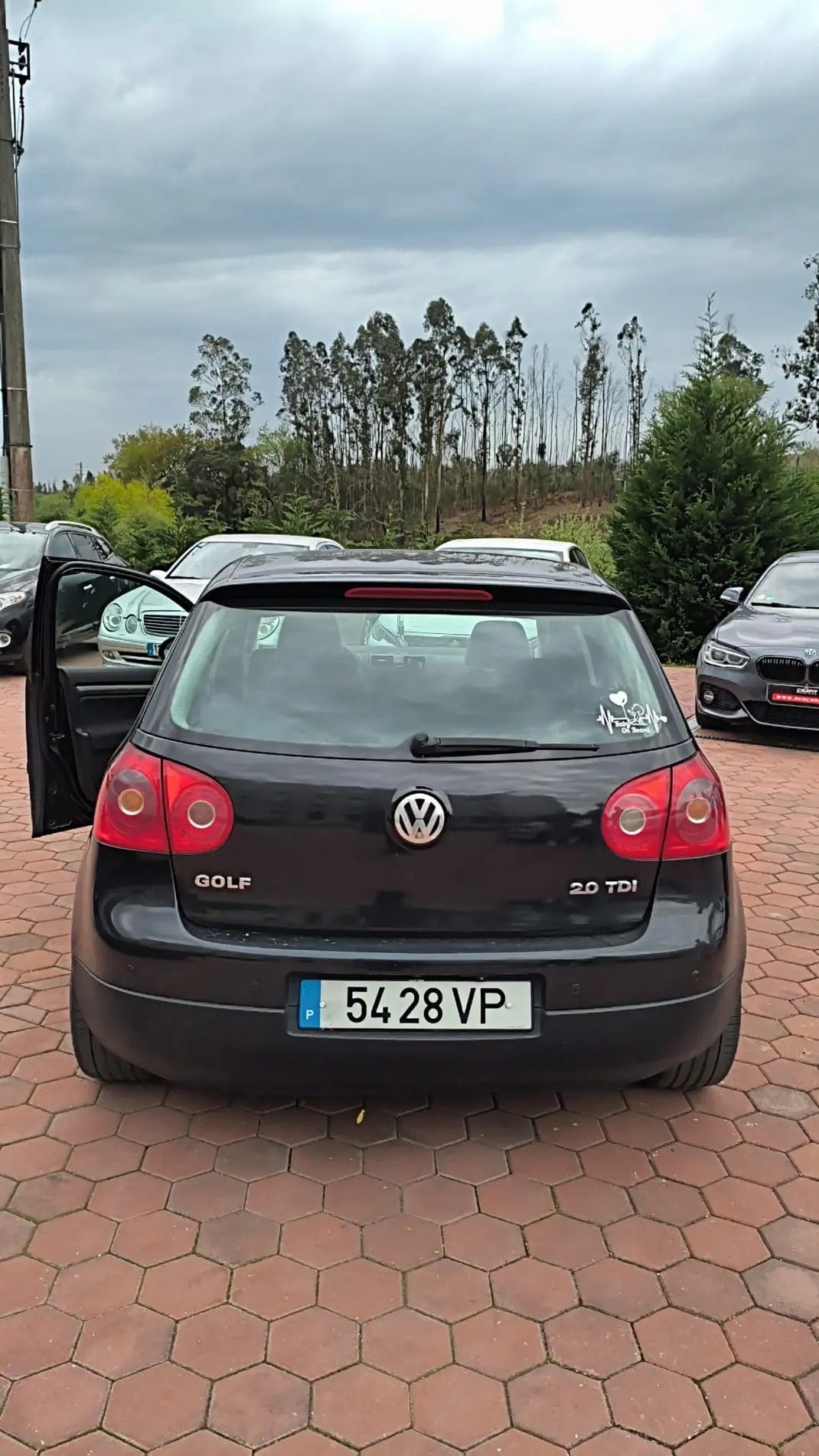 Volkswagen Golf 2003 - 5000 EUR, 320000 km - AUTO.MOTO.pt - 320000km - foto 6 de 8