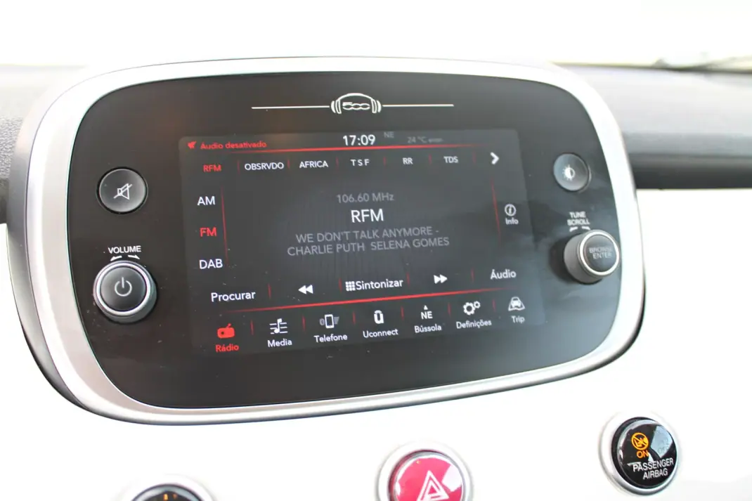 Fiat 500X 2019 - 13900 EUR, 122366 km - AUTO.MOTO.pt - 122366km - foto 20 de 22