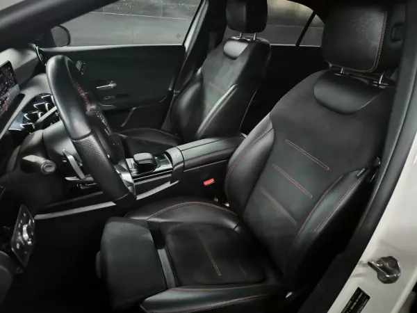 Mercedes-Benz A 250 Limousine 2020 - 25950 EUR, 141000 km - AUTO.MOTO.pt - 141000km - foto 7 de 55