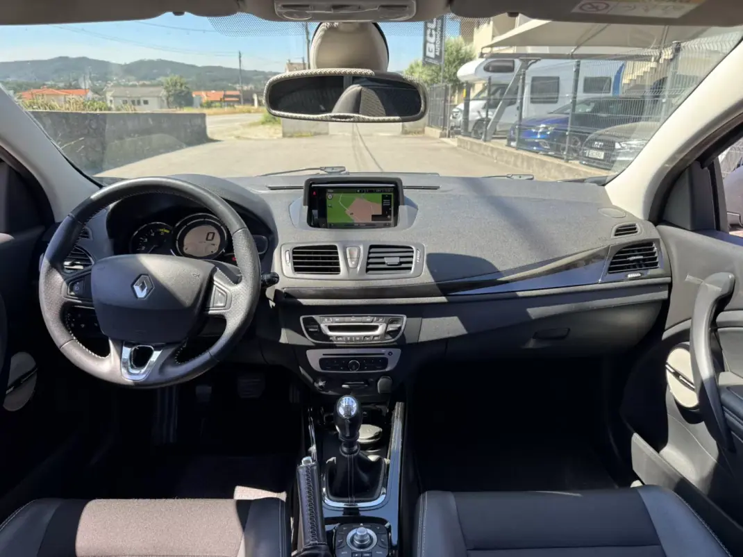 Renault Mégane Coupe 2014 - 11990 EUR, 231000 km - 231000km - foto 12 de 37