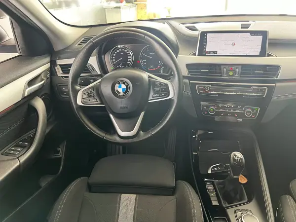 BMW X2 2020 - 24900 EUR, 86171 km - AUTO.MOTO.pt - 86171km - foto 9 de 25