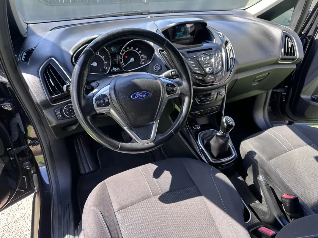 Ford B-Max 2017 - 9900 EUR, 130000 km - AUTO.MOTO.pt - 130000km - foto 26 de 53