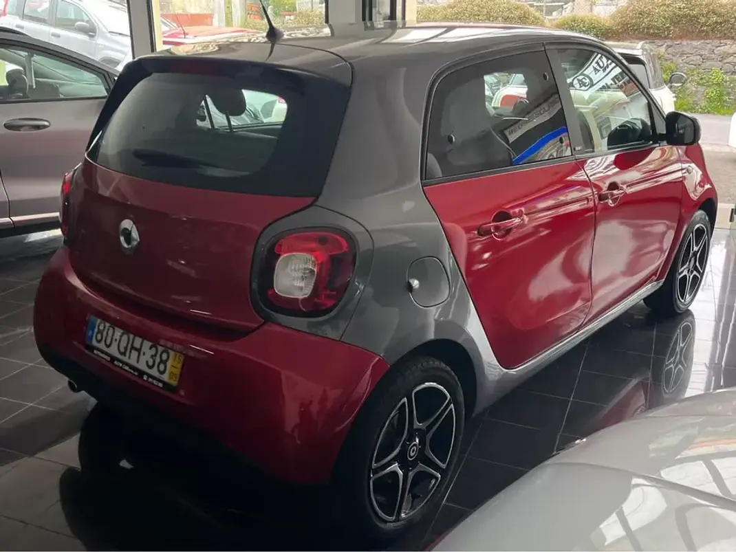 Smart ForFour 2015 - 14500 EUR, 31522 km - 31522km - foto 3 de 8