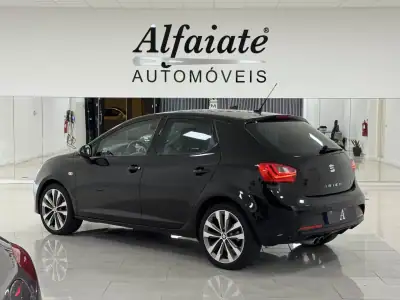 SEAT Ibiza 2017 - 10890 EUR, 99000 km - AUTO.MOTO.pt - 99000km - foto 6 de 29